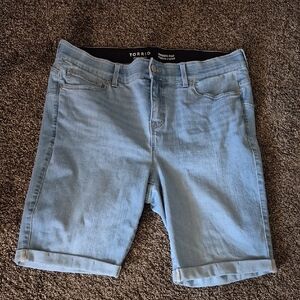 Torrid Light Blue Denim Shorts Size 18